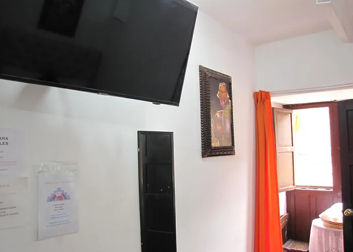 Imperial Golden House Bed and breakfast 3*